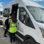 Kazan öğrenci servisi aracının ön görünümü.