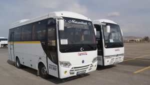 Kazan bölgesinde personel taşımacılığı için kullanılan modern servis araçları.